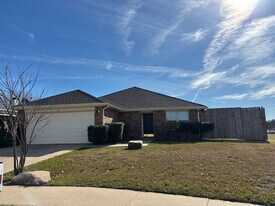 813 Sage Cir in Burleson, TX - Building Photo