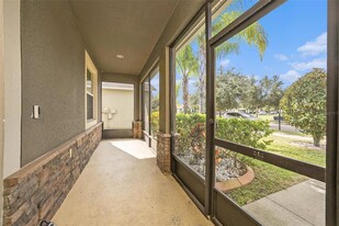 12117 Streambed Dr, Unit 100-02 in Riverview, FL - Building Photo - Building Photo