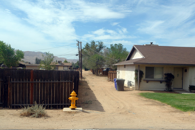 20925 Lone Eagle Rd in Apple Valley, CA - Building Photo - Building Photo