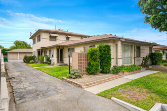 706 Sunset Blvd in Arcadia, CA - Building Photo - Building Photo