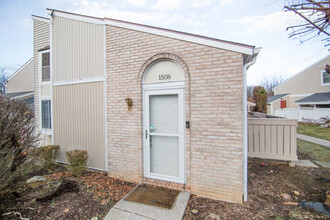 1506 Kensington Dr in Hagerstown, MD - Building Photo - Building Photo