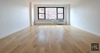 Fourth Avenue, Unit 9G in New York, NY - Building Photo