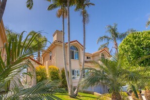 909 Agate St in San Diego, CA - Building Photo