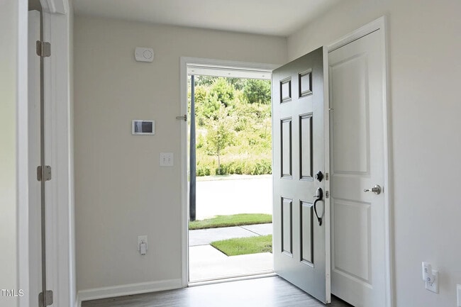 Room in Townhome on Excelsior Grand Ave in Durham, NC - Building Photo - Building Photo