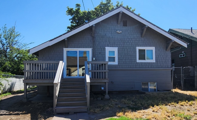 1112 8th St in Lewiston, ID - Building Photo - Building Photo