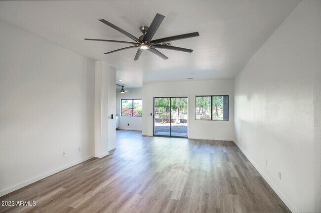 1704 S 79th Glen in Phoenix, AZ - Building Photo - Building Photo