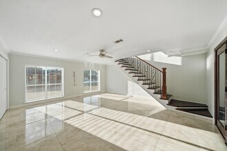 10518 Pleasanton Dr in Houston, TX - Building Photo - Building Photo