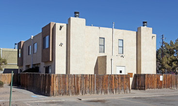 3617 Wellesley Dr SE in Albuquerque, NM - Foto de edificio - Building Photo