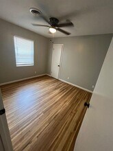9527 Emnora Ln in Houston, TX - Building Photo - Building Photo