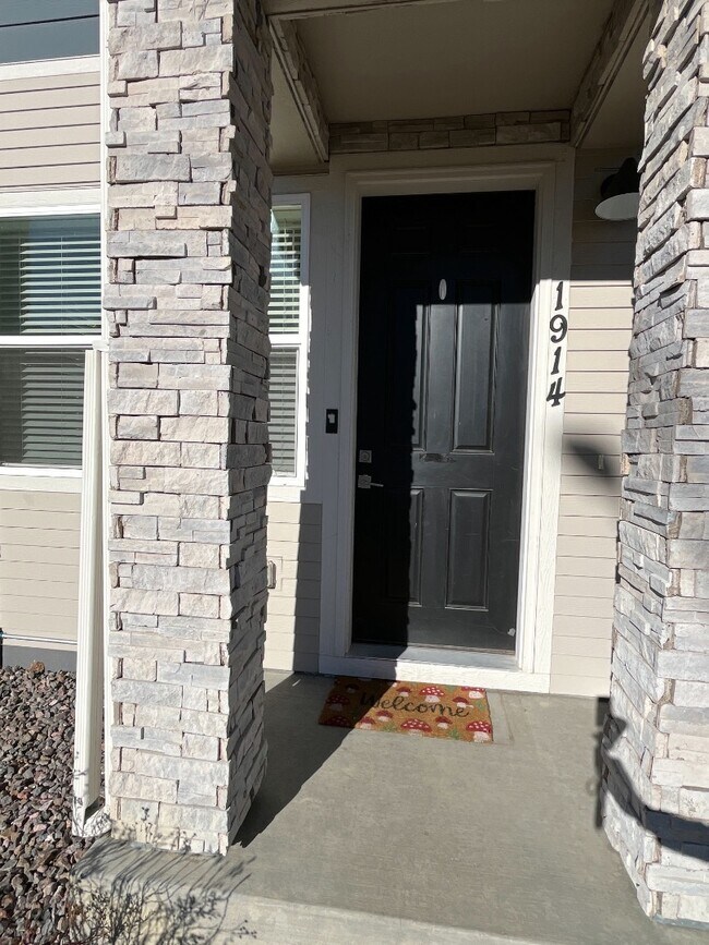 1914 Rosen Dr in Fort Collins, CO - Building Photo - Building Photo