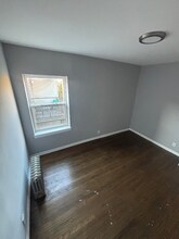 7657 S Coles Ave in Chicago, IL - Building Photo - Building Photo