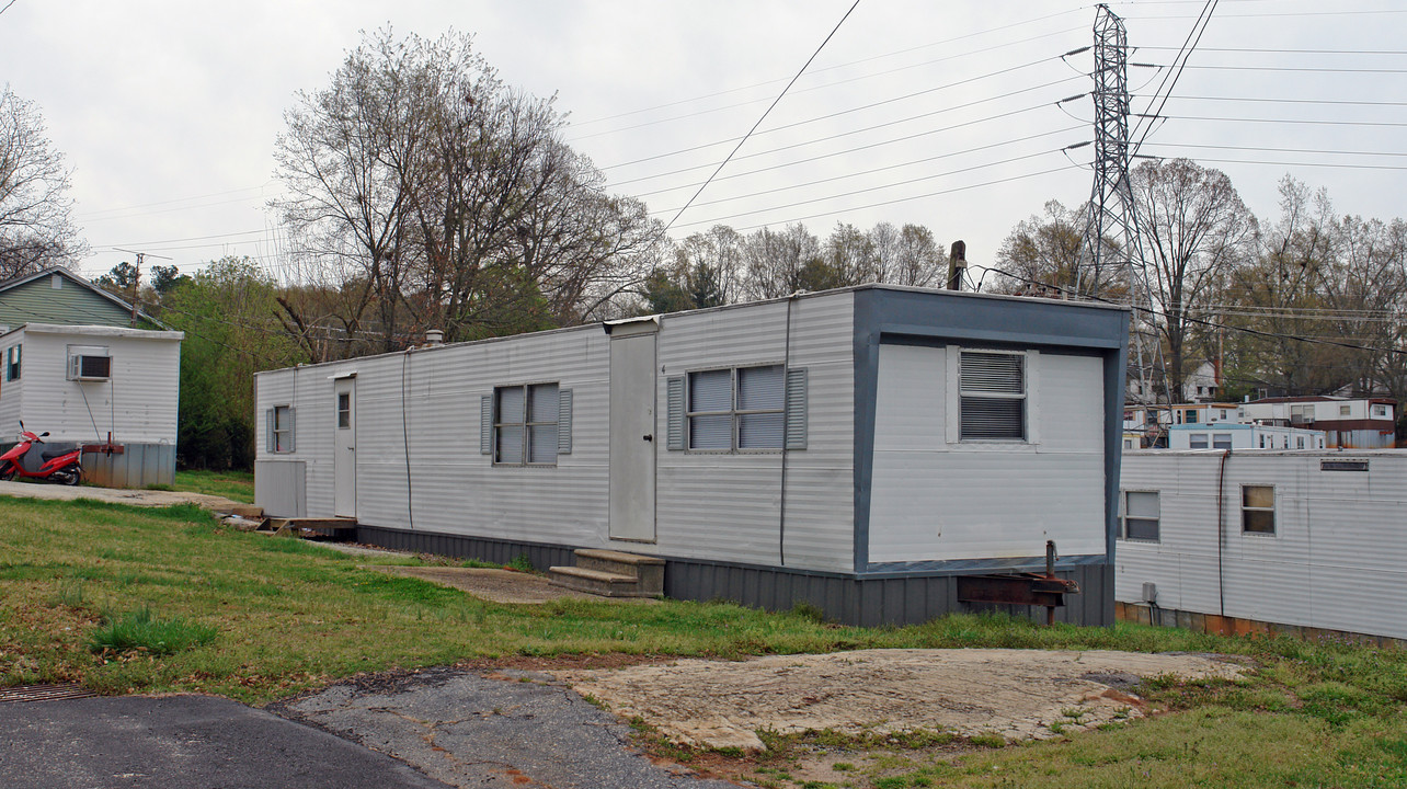 505 W 2nd Ave in Easley, SC - Building Photo