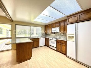 17015 Palacio Ct in San Diego, CA - Building Photo - Building Photo