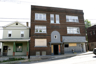 1307 West St in Homestead, PA - Building Photo - Building Photo