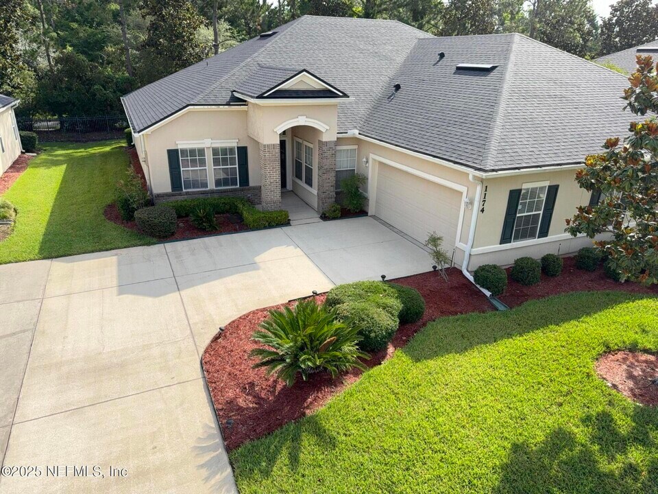 1174 Wild Ginger Lane in Orange Park, FL - Building Photo