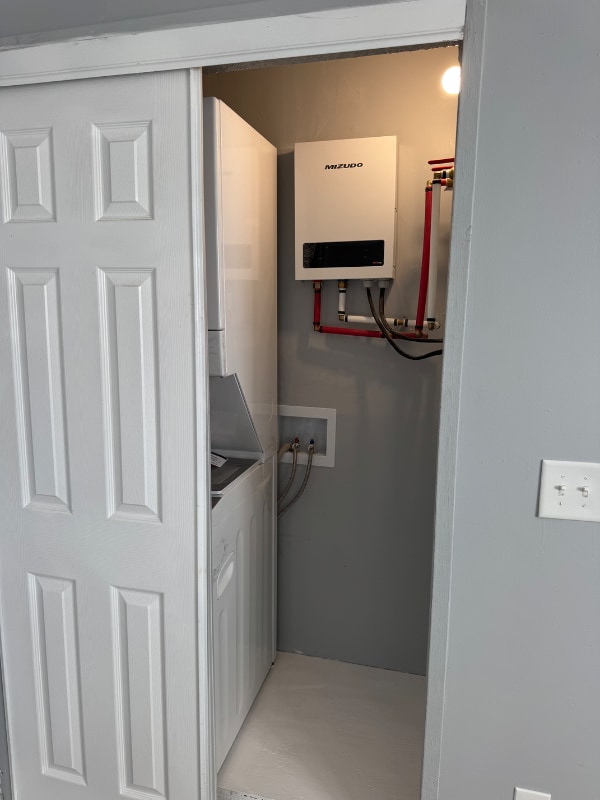 911 Sylvan St, Unit 1 in Emporia, KS - Foto de edificio - Building Photo