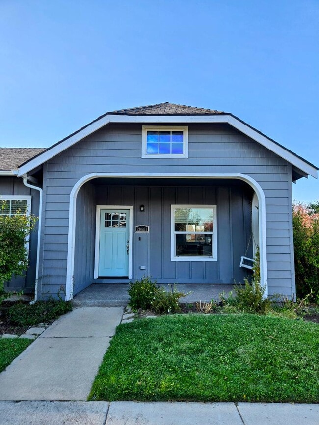 20688 White Dove Ln in Bend, OR - Building Photo - Building Photo