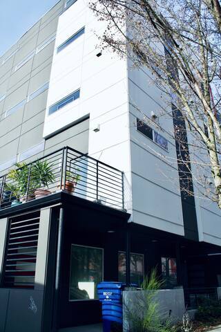 463 14th Ave in Seattle, WA - Building Photo - Building Photo