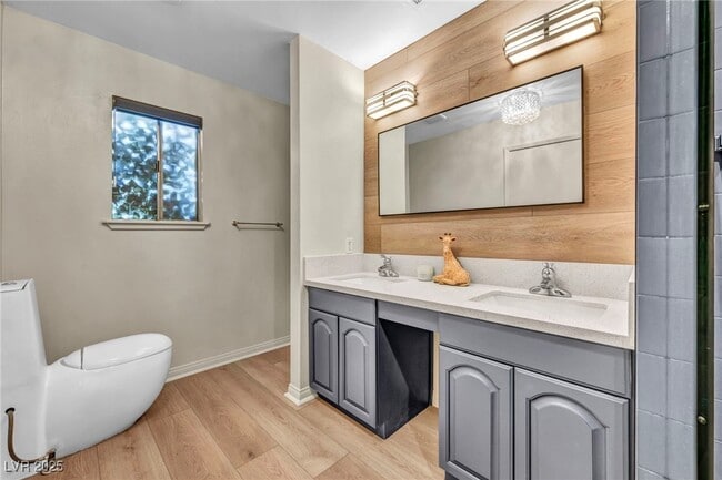 property at 1601 Eaton Dr