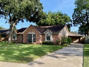 2206 Tannehill Dr in Houston, TX - Building Photo - Building Photo