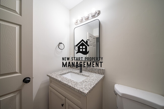 1352 Baker St in Columbus, GA - Building Photo - Building Photo