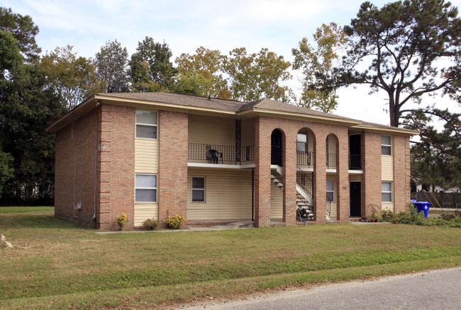 708 Yew St in Charleston, SC - Building Photo - Building Photo