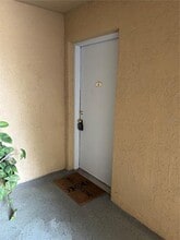 9950 Turf Way in Orlando, FL - Building Photo - Building Photo