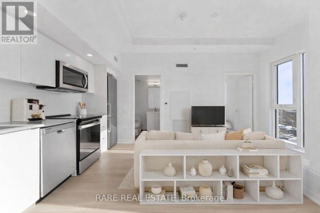 500 Wilson Ave in Toronto, ON - Building Photo - Building Photo