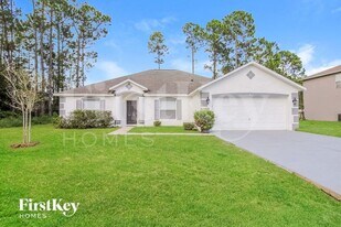 4 Ritchie Pl in Palm Coast, FL - Building Photo