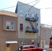 4202 Palisade Ave in Union City, NJ - Foto de edificio - Building Photo