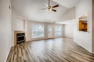 607 Battlecreek Ln in Leander, TX - Foto de edificio - Building Photo