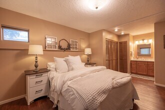 2345 Boylston Ave E, Unit 100 in Seattle, WA - Foto de edificio - Building Photo