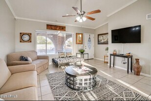 9819 N 67th Dr in Peoria, AZ - Building Photo