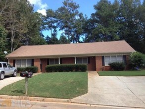 3461 Southgate Trail SE in Conyers, GA - Building Photo - Building Photo