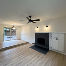 20011 35th Ave W in Lynnwood, WA - Building Photo - Building Photo