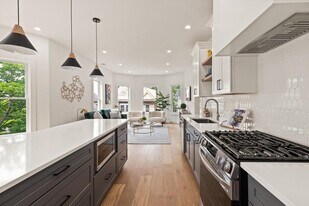 101 Glenwood Rd, Unit 101 in Somerville, MA - Building Photo