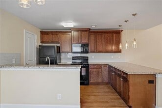 5616 Preston Oaks Rd in Dallas, TX - Building Photo - Building Photo