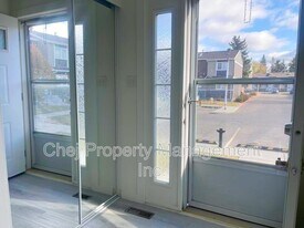 3115-3119 119 St NW in Edmonton, AB - Building Photo