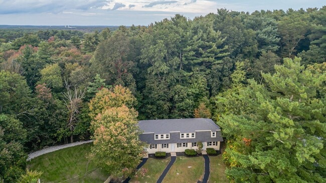 5 Debra Ln in Bellingham, MA - Building Photo - Building Photo