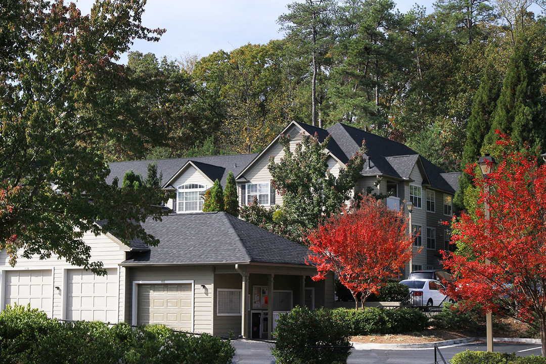 Glen Park Apartment Homes in Smyrna, GA - Building Photo