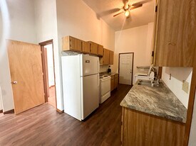 415 Jay St in La crosse, WI - Building Photo