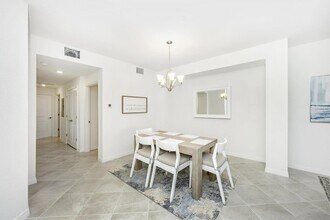 17775 Boracay Ct, Unit 102 in Venice, FL - Building Photo - Building Photo