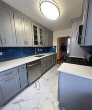 759 E 10th St in Brooklyn, NY - Building Photo - Building Photo