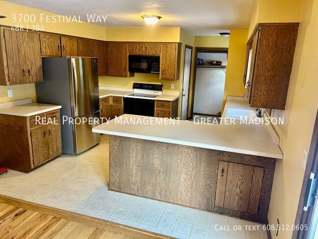 3700 Festival Way in Deforest, WI - Building Photo - Building Photo