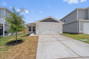 3948 Prairie Crk in New Braunfels, TX - Building Photo