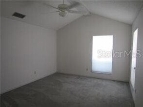 305 Coble Dr in Longwood, FL - Foto de edificio - Building Photo