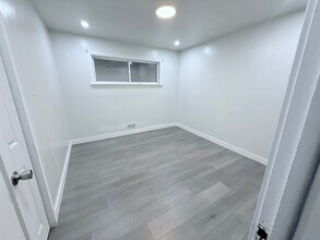 1281 Worley Dr in Denver, CO - Building Photo - Building Photo