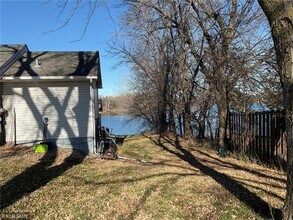 28662 W Lake Dr in Madison Lake, MN - Building Photo - Building Photo