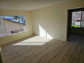 633 Pasadena Trail in Frazier Park, CA - Building Photo - Building Photo