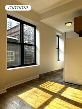 31 Oliver St in New York, NY - Building Photo - Building Photo